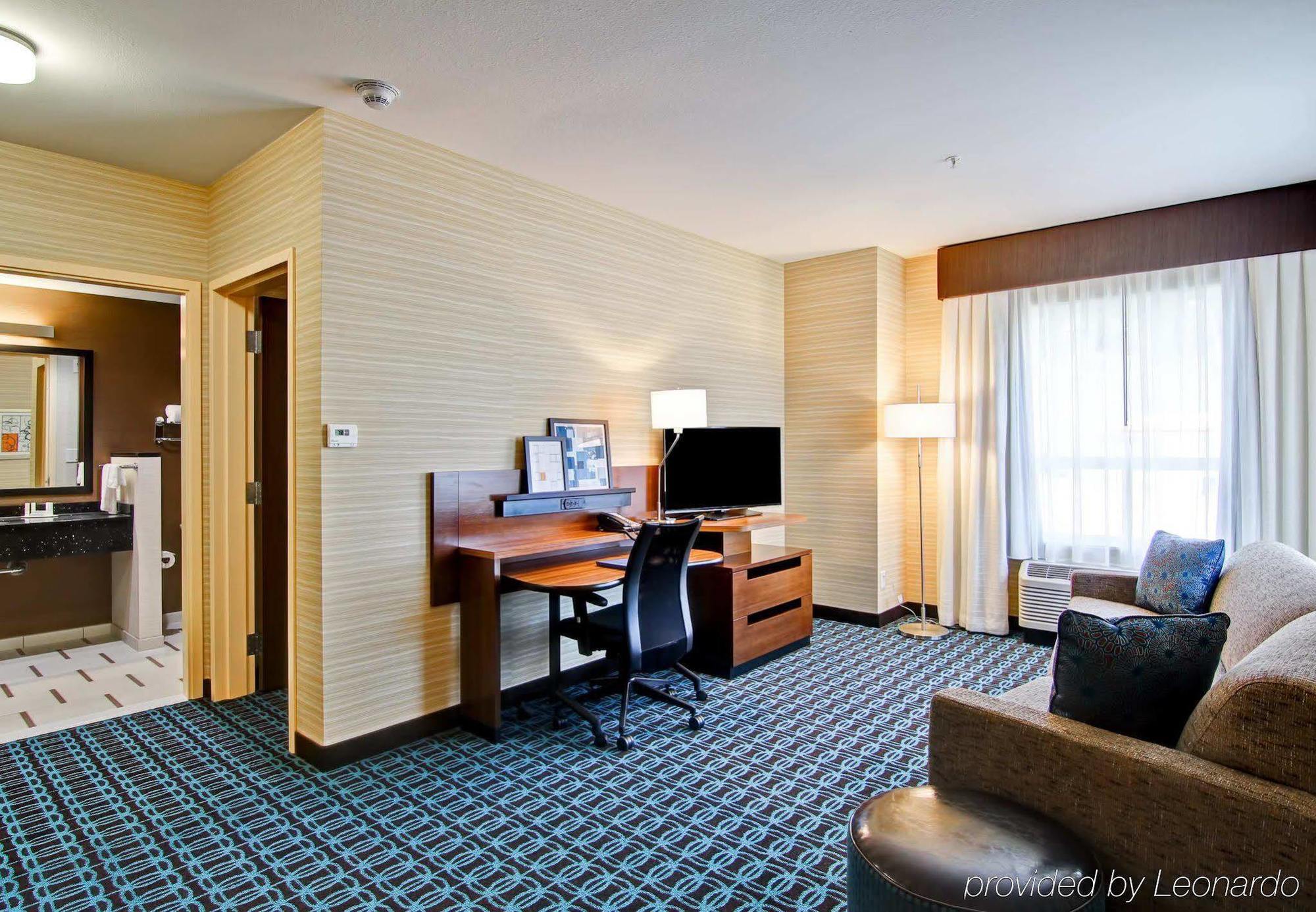 Fairfield Inn & Suites By Marriott קמלופס מראה חיצוני תמונה